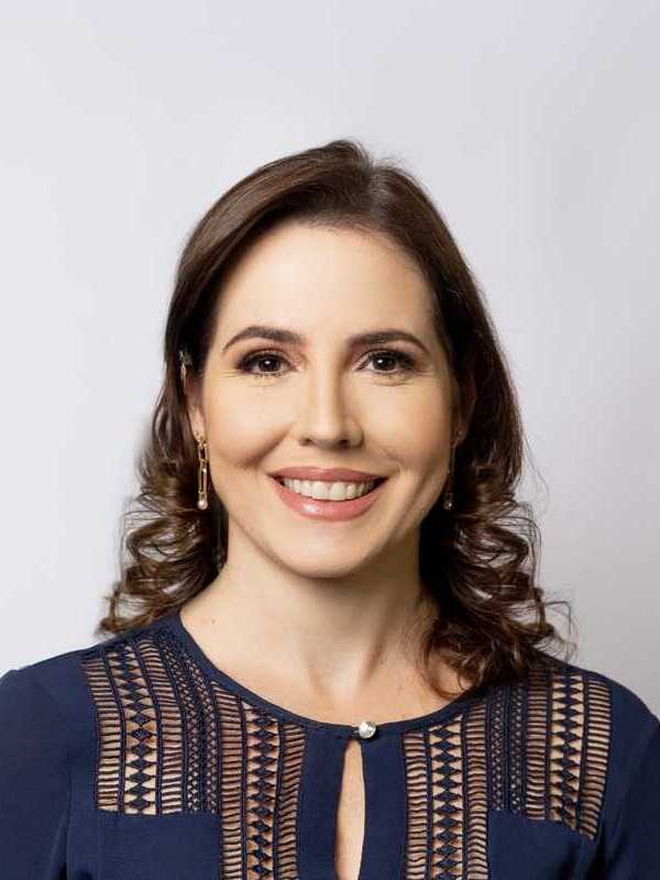 Dra. Alliny de Souza